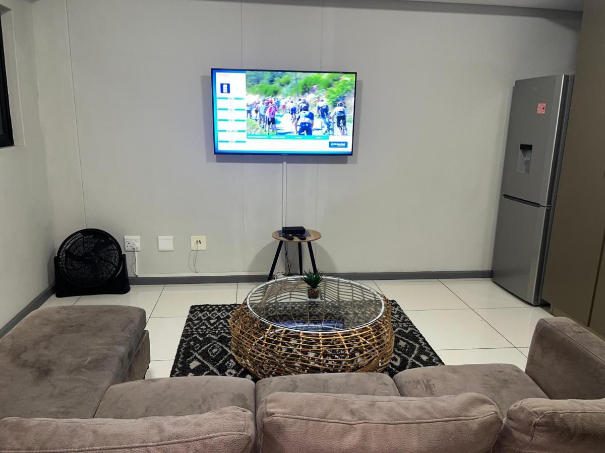 Appartement The Den Marensky Towers à Windhoek Extérieur photo