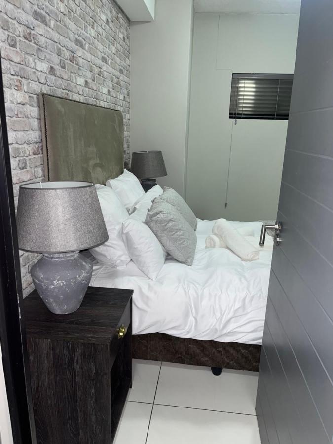 Appartement The Den Marensky Towers à Windhoek Extérieur photo